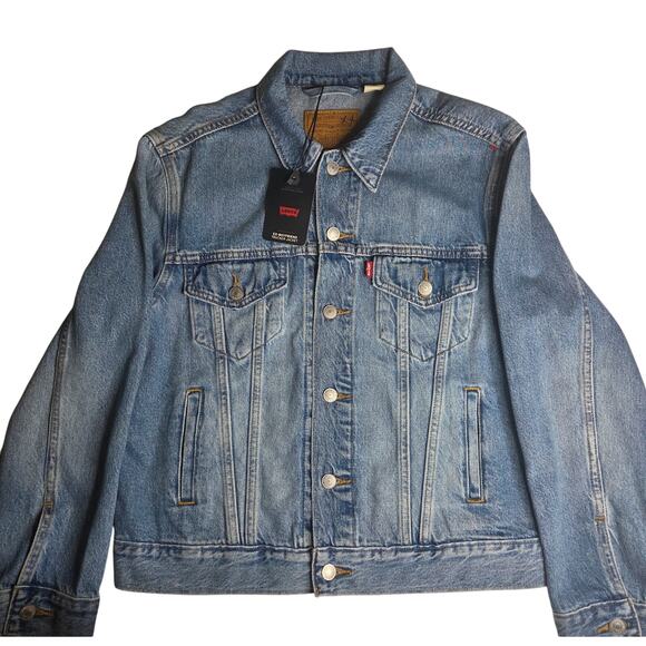 Women's Levi's Denim Ex-Boyfriend Trucker Jean Jacket Long Sleeve Size Medium - Picture 1 of 11